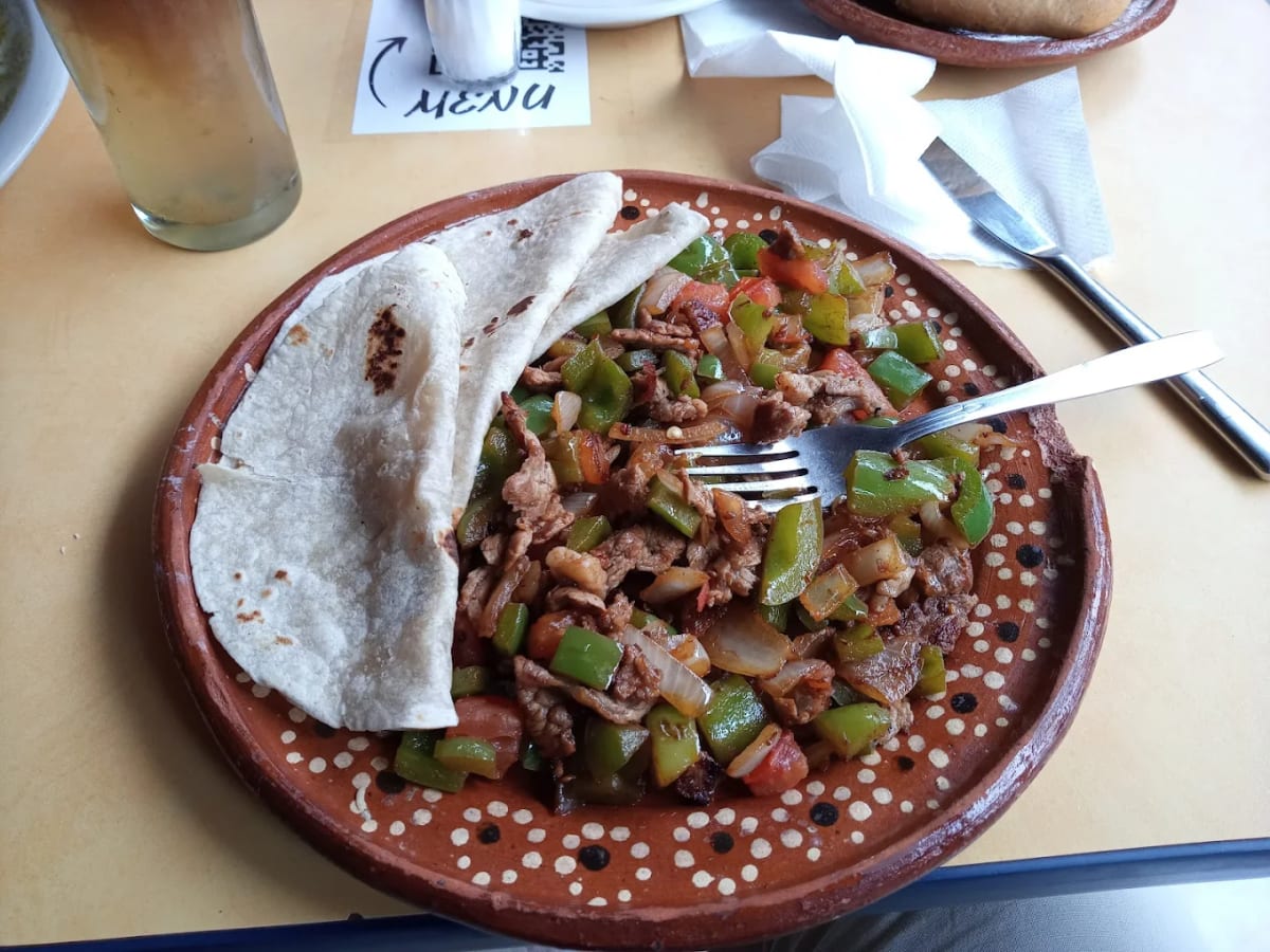Private tour: Restaurante Teoixtla with local guide - Image 1