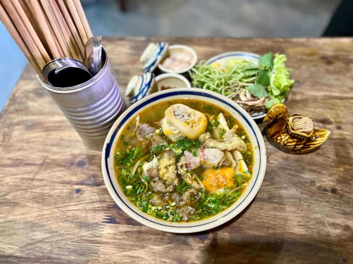 Private tour: Bách Phương - Bún Bò Nam Bộ with local guide - Image 1