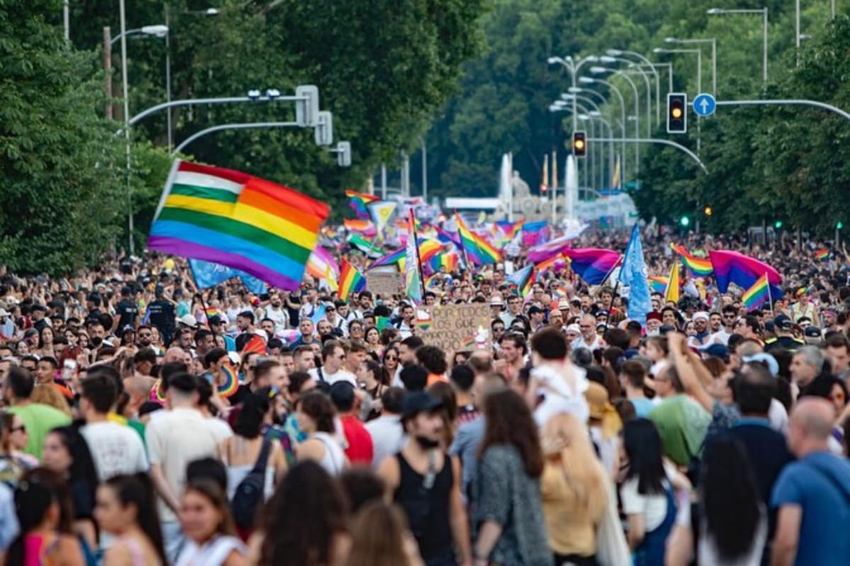 Private tour: Madrid Pride with local guide - Image 1