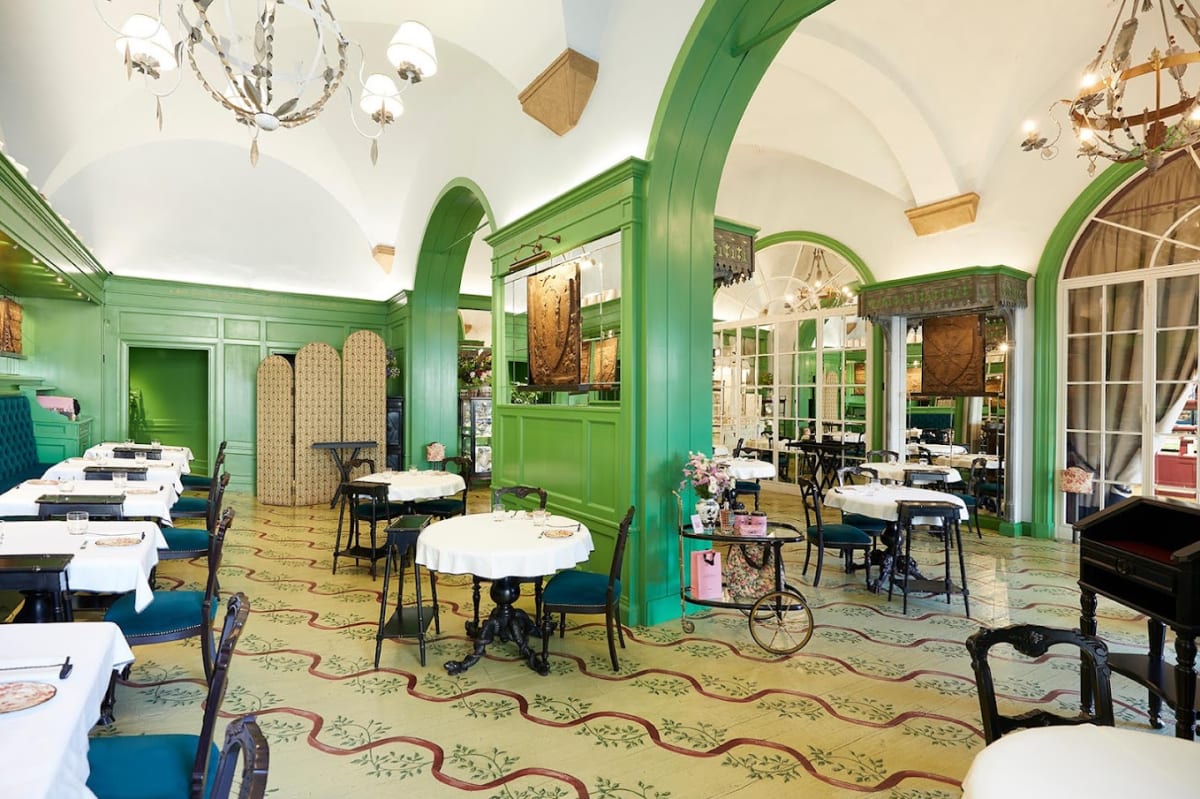 Private tour: Gucci Osteria da Massimo Bottura with local guide - Image 1