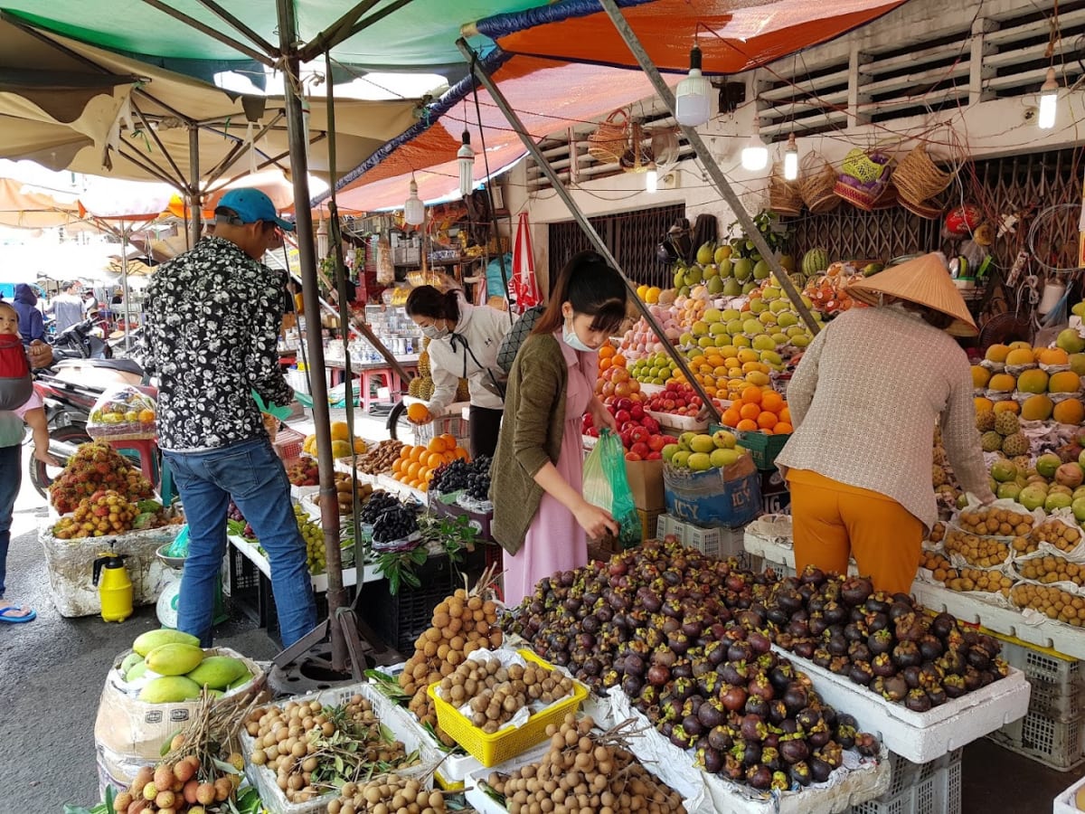 Private tour: Pham Van Hai Market with local guide - Image 1