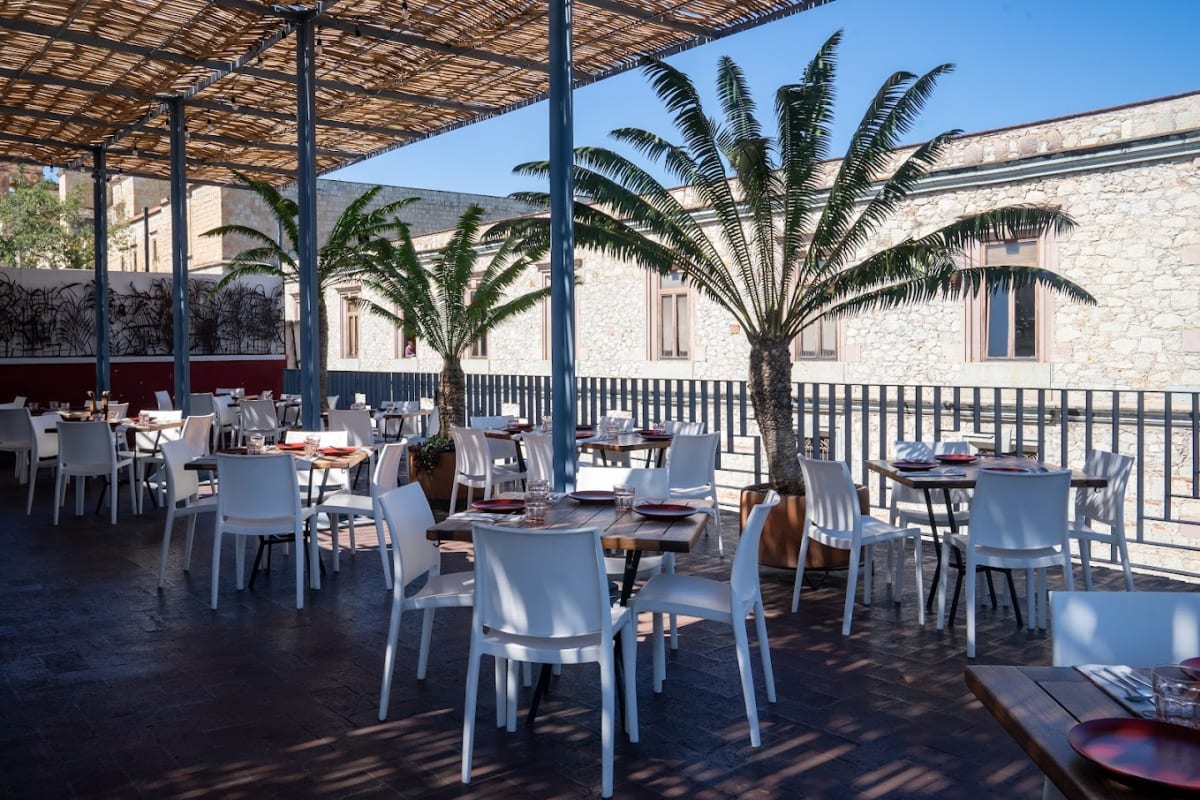 Private tour: Restaurante Tierra del Sol with local guide - Image 1