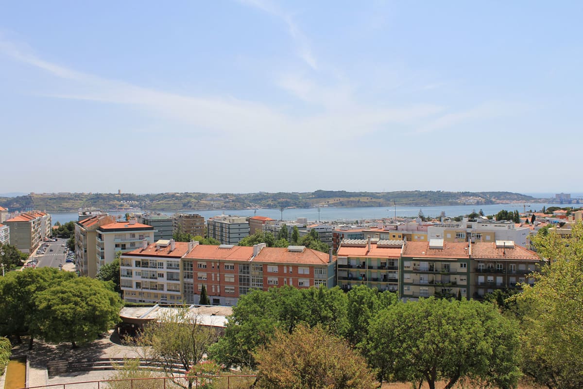 Private tour: Miradouro dos Moinhos de Santana with local guide - Image 1