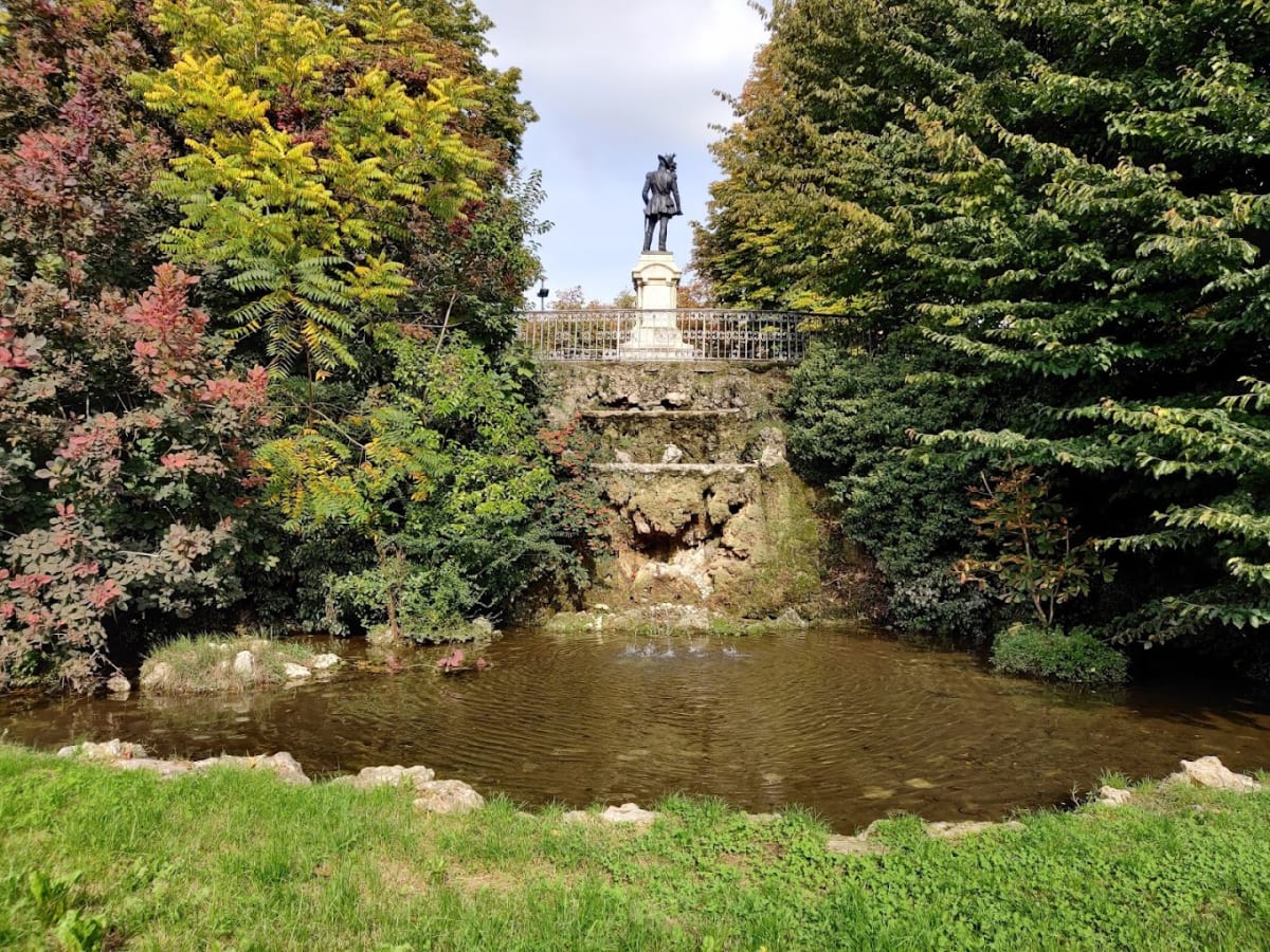Private tour: Giardini di Porta Venezia with local guide - Image 1