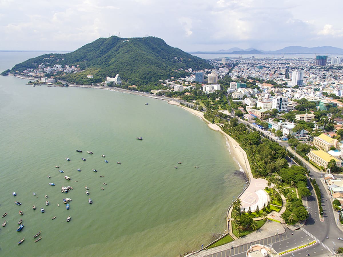 Private tour: Vung Tau Beach with local guide - Image 1
