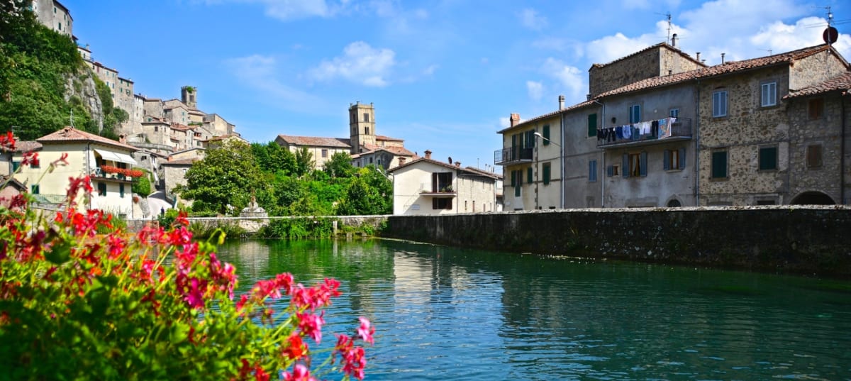 Private tour: Santa Fiora with local guide - Image 1