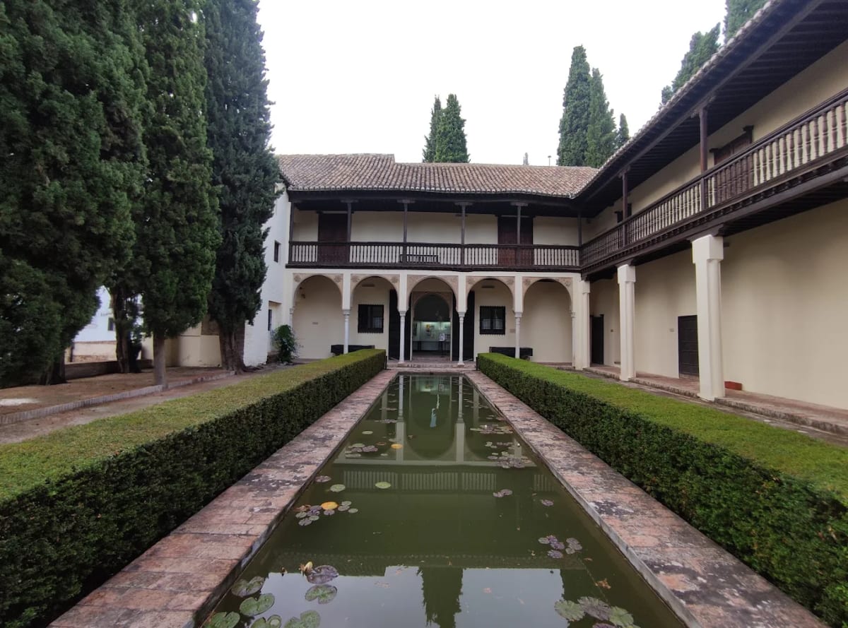 Private tour: Casas del Chapiz with local guide - Image 1