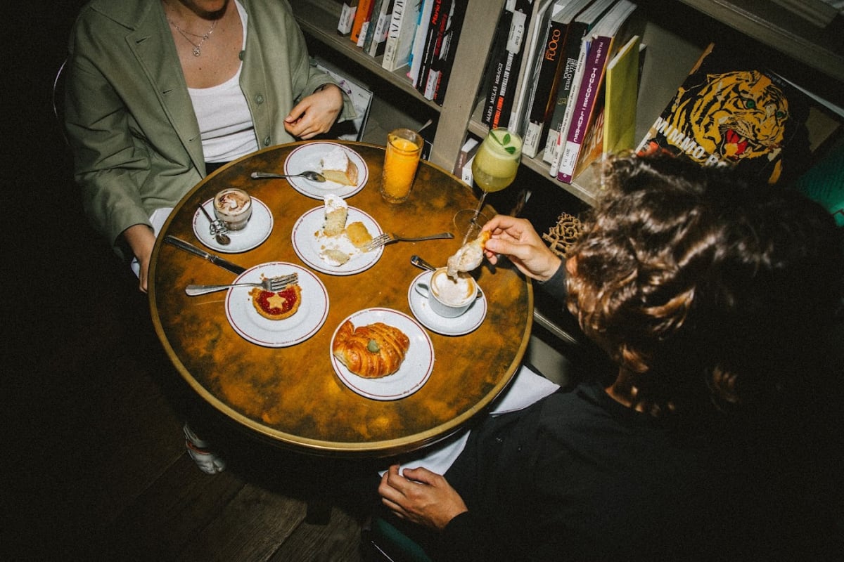 Private tour: Giacomo Caffè with local guide - Image 1