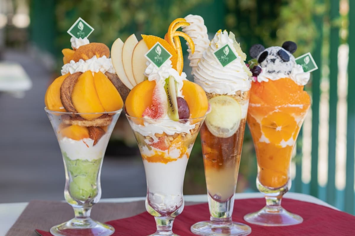 Private tour: Kannonyama Fruit Parlor with local guide - Image 1