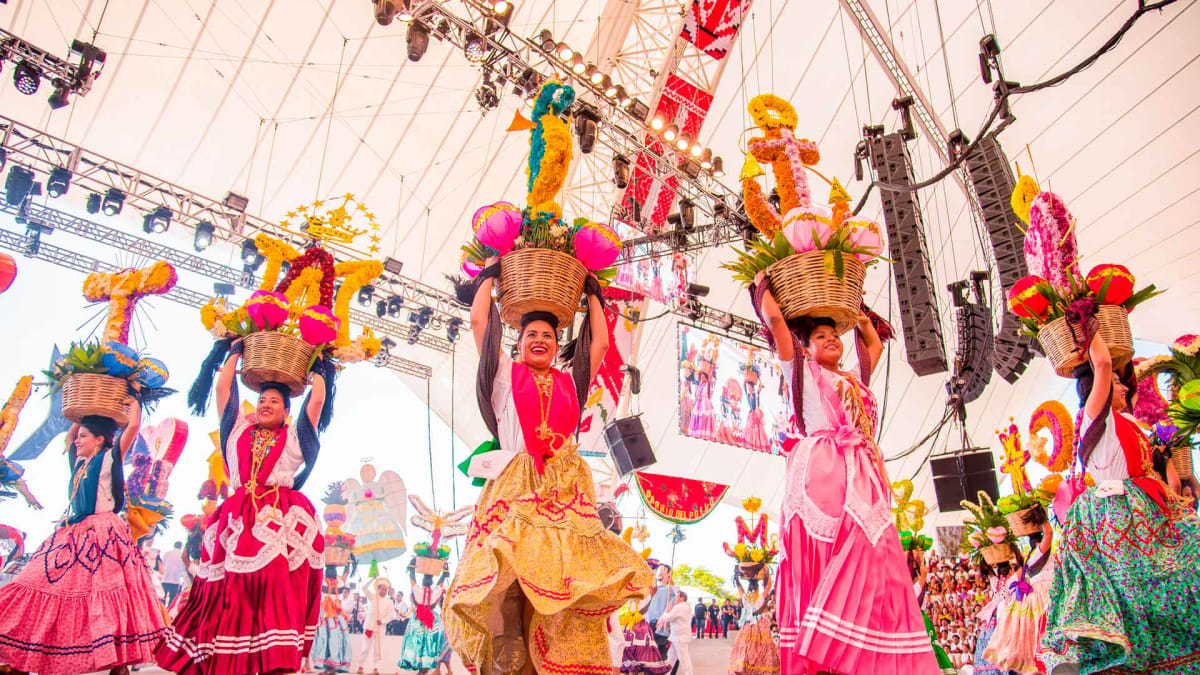 Private tour: Guelaguetza with local guide - Image 1