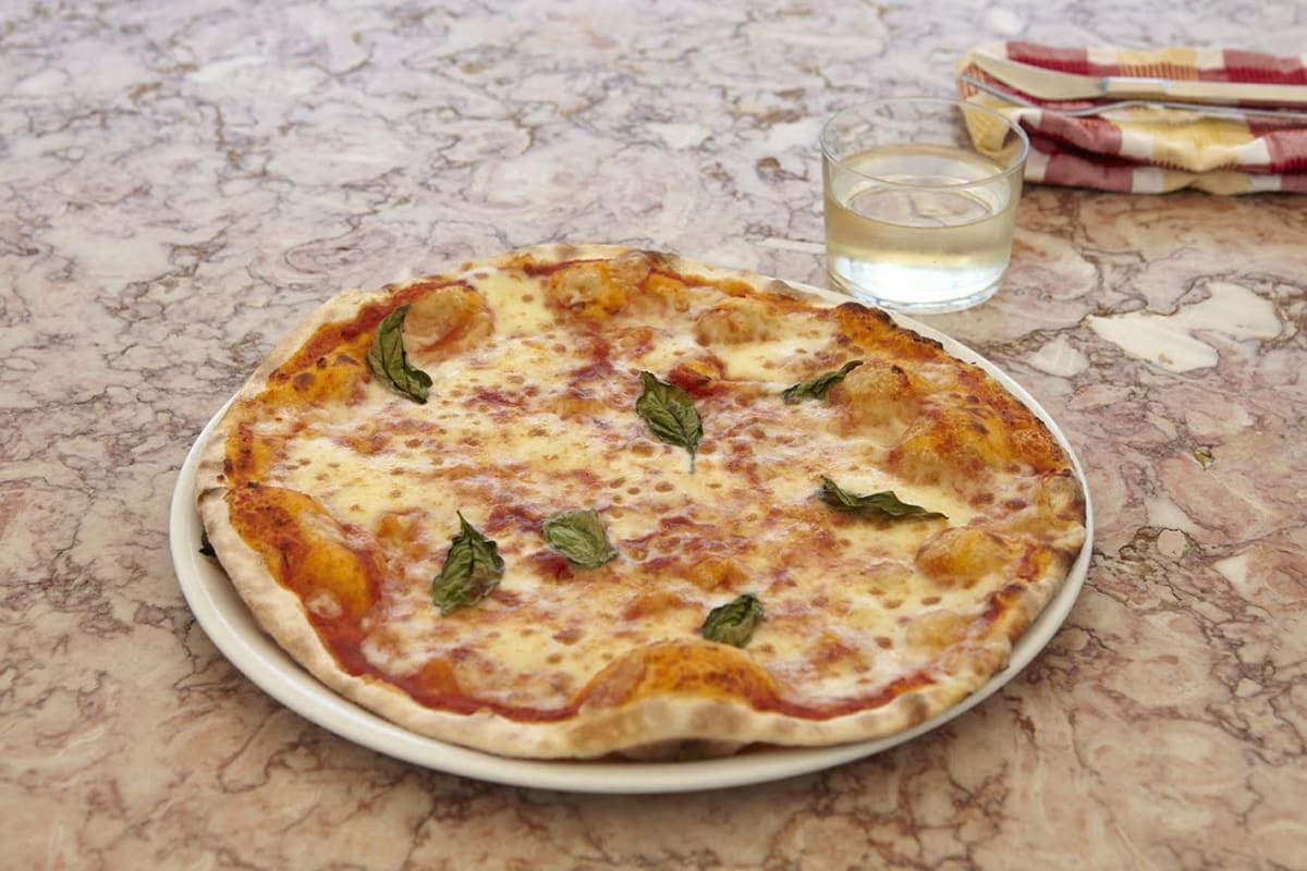 Private tour: Pizzeria Casanova with local guide - Image 1
