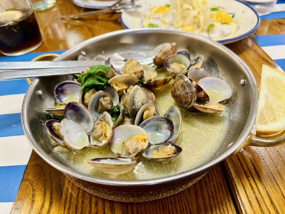 Private tour: Sea Me Peixaria Moderna with local guide - Image 1