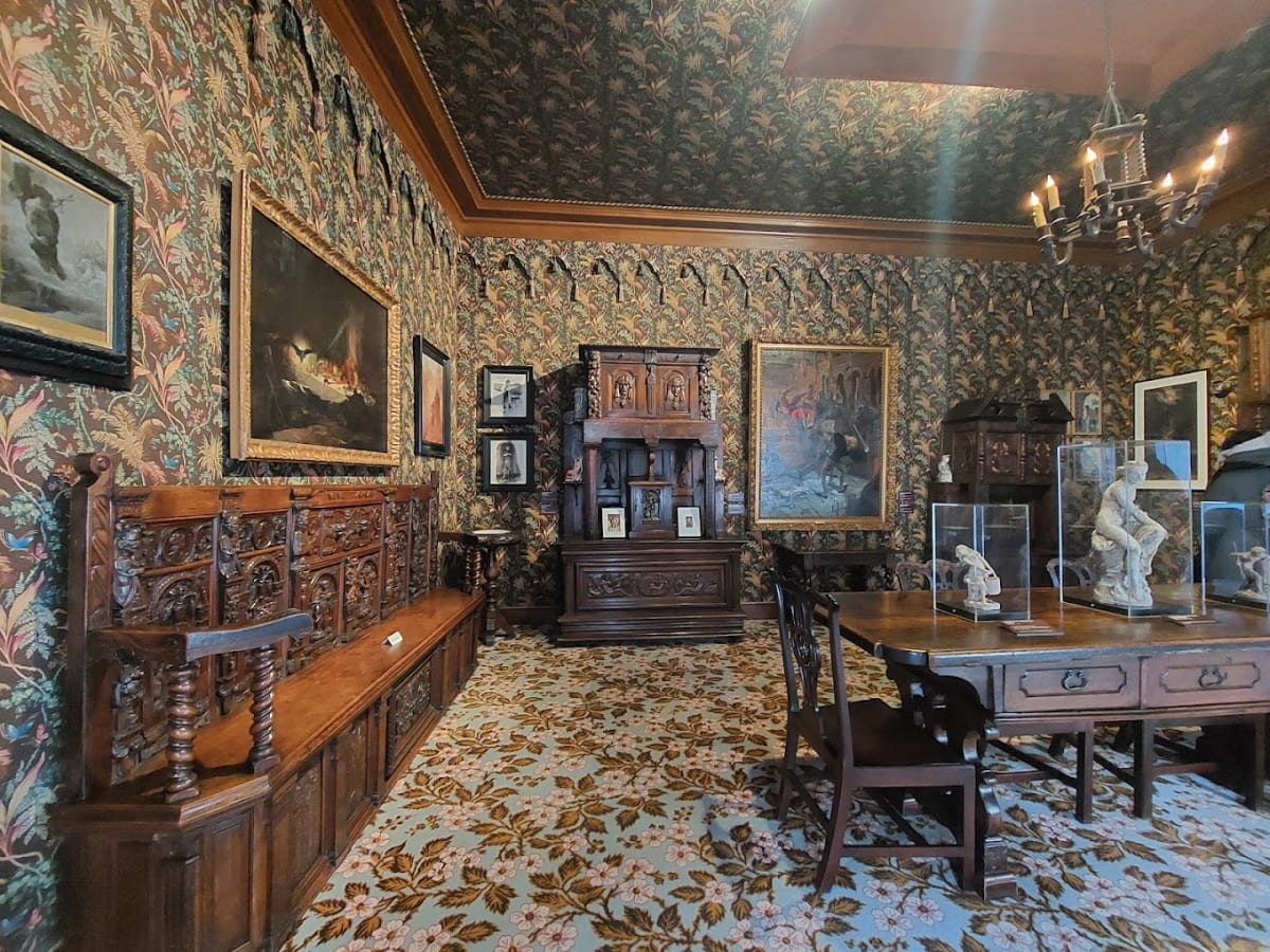 Private tour: Maison Victor Hugo with local guide - Image 1