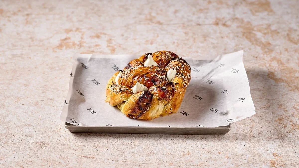 Private tour: 72H Artisanal Bakery & Eatery with local guide - Image 1