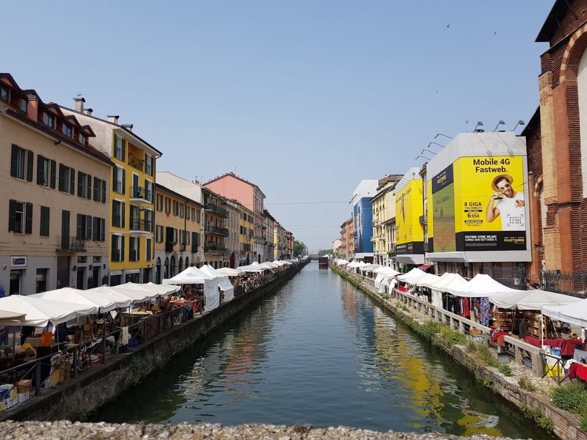 Private tour: Navigli Antique Market with local guide - Image 1