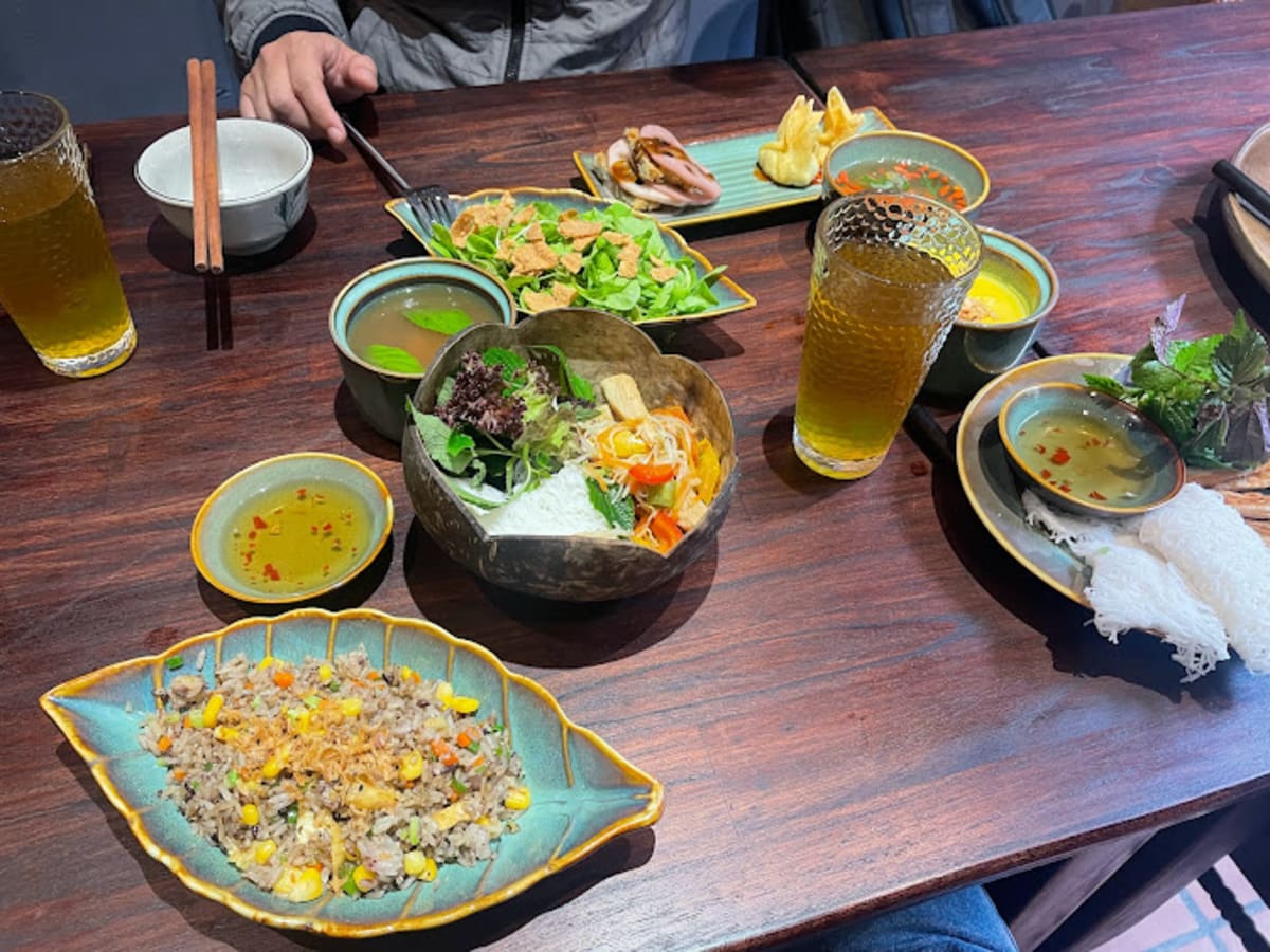 Private tour: Cai Mam Restaurant with local guide - Image 1