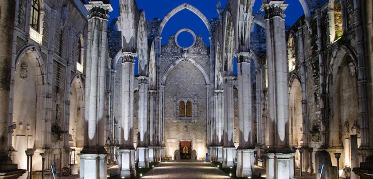 Museu Arqueológico do Carmo (Carmo Archaeological Museum)