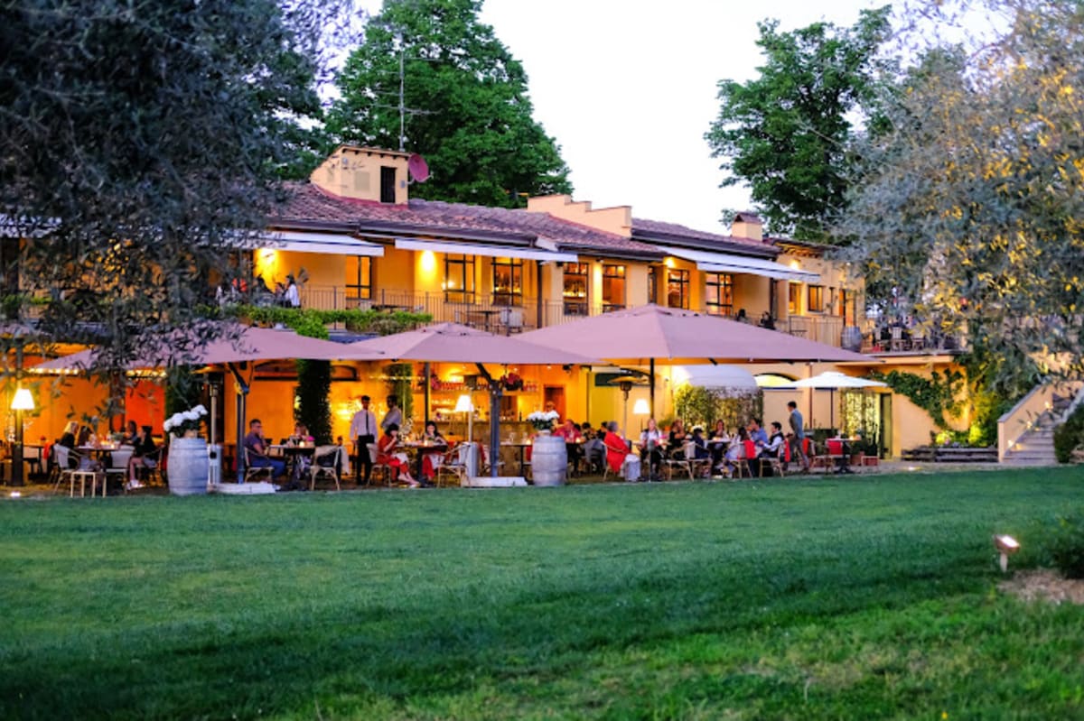 Private tour: Chalet Fontana with local guide - Image 1