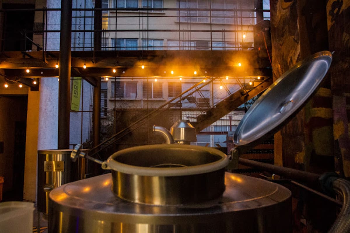 Private tour: Cerveza Cru Cru with local guide - Image 1