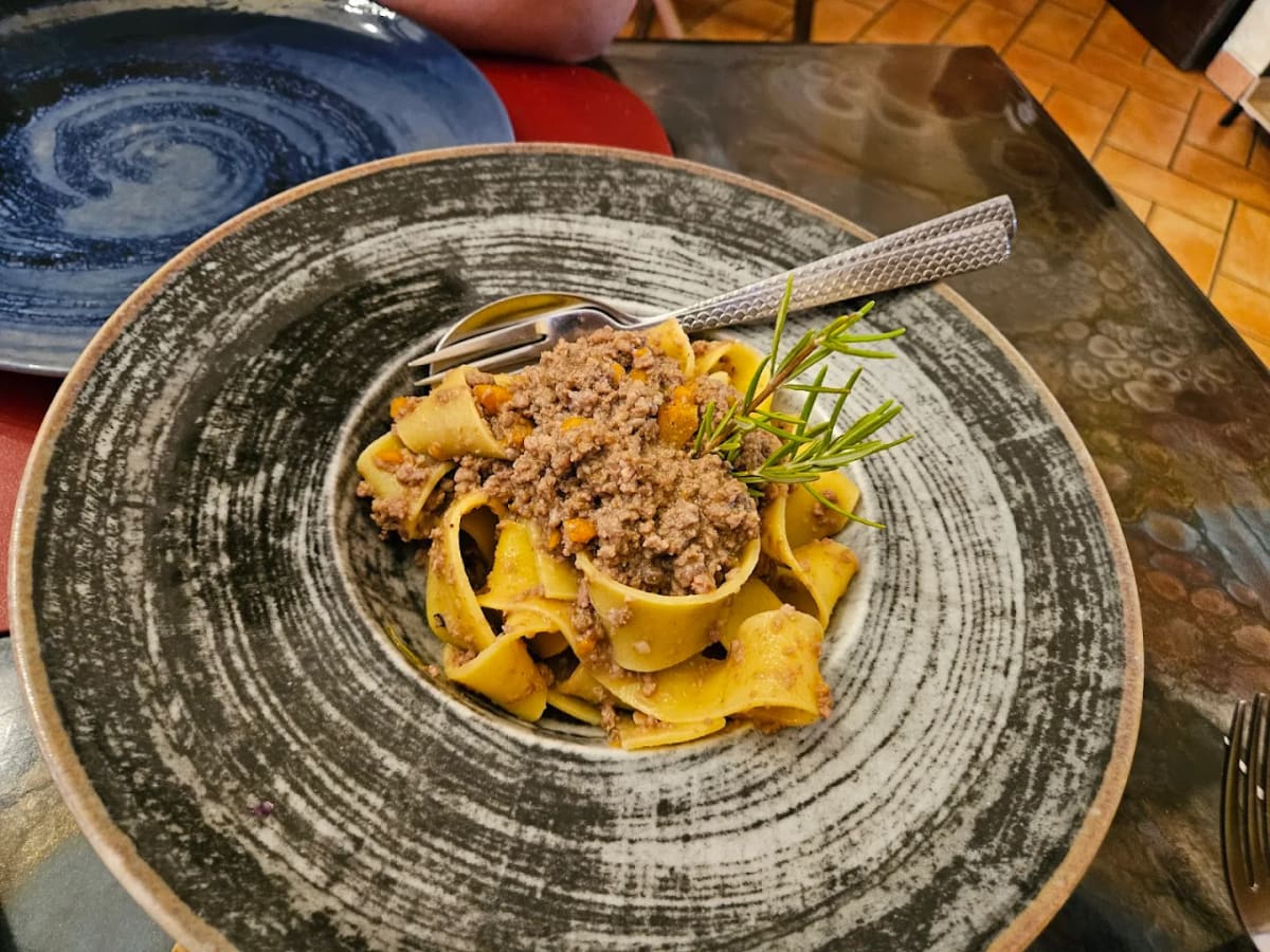 Private tour: Ristorante ai 4 Venti with local guide - Image 1