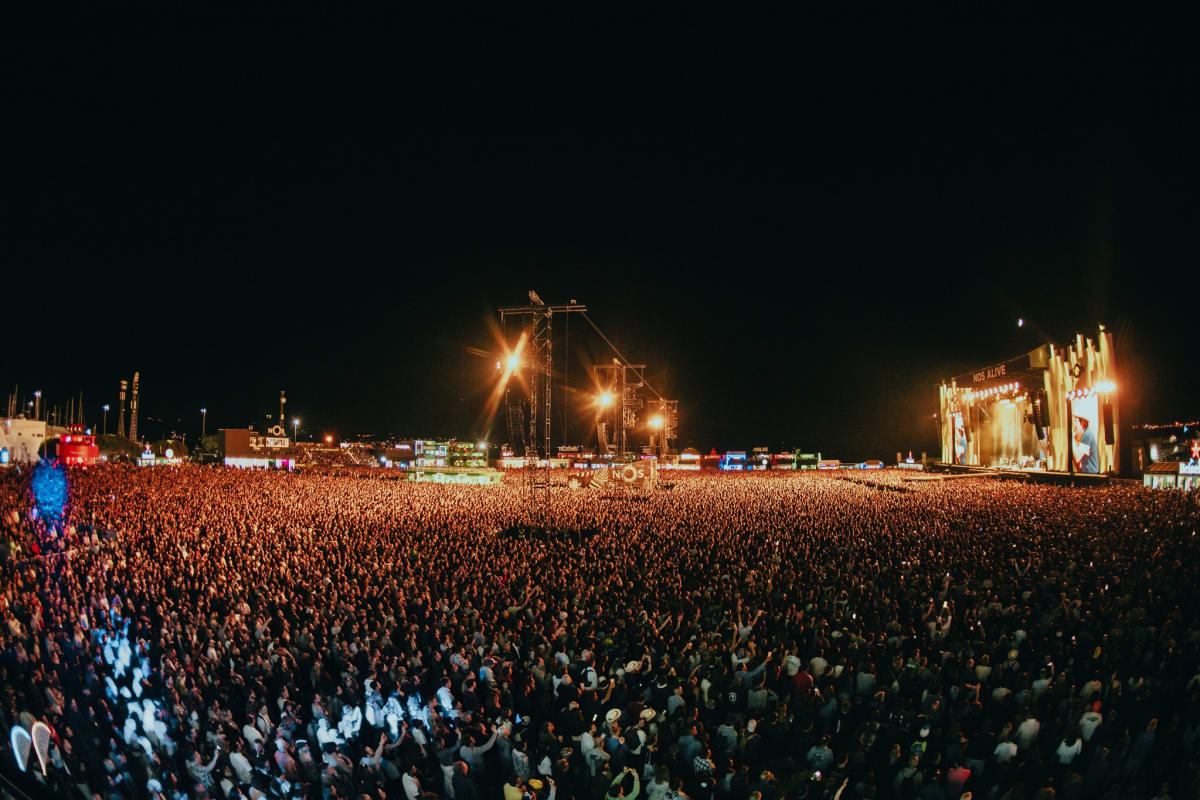 Private tour: NOS Alive with local guide - Image 1
