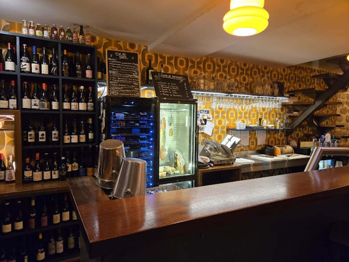 Private tour: Dix Visions de la Joie with local guide - Image 1