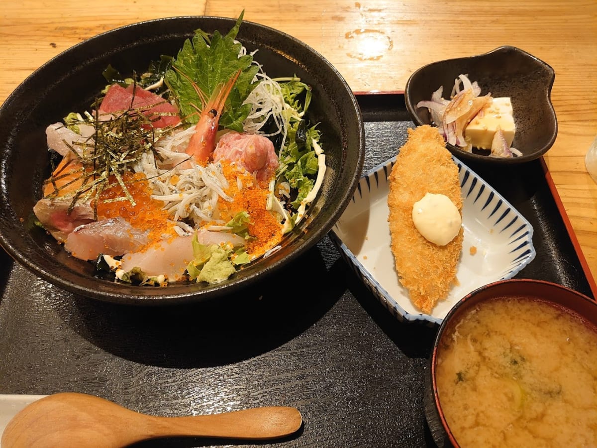 Doman-naka Akasaka (どまん中 赤坂店)