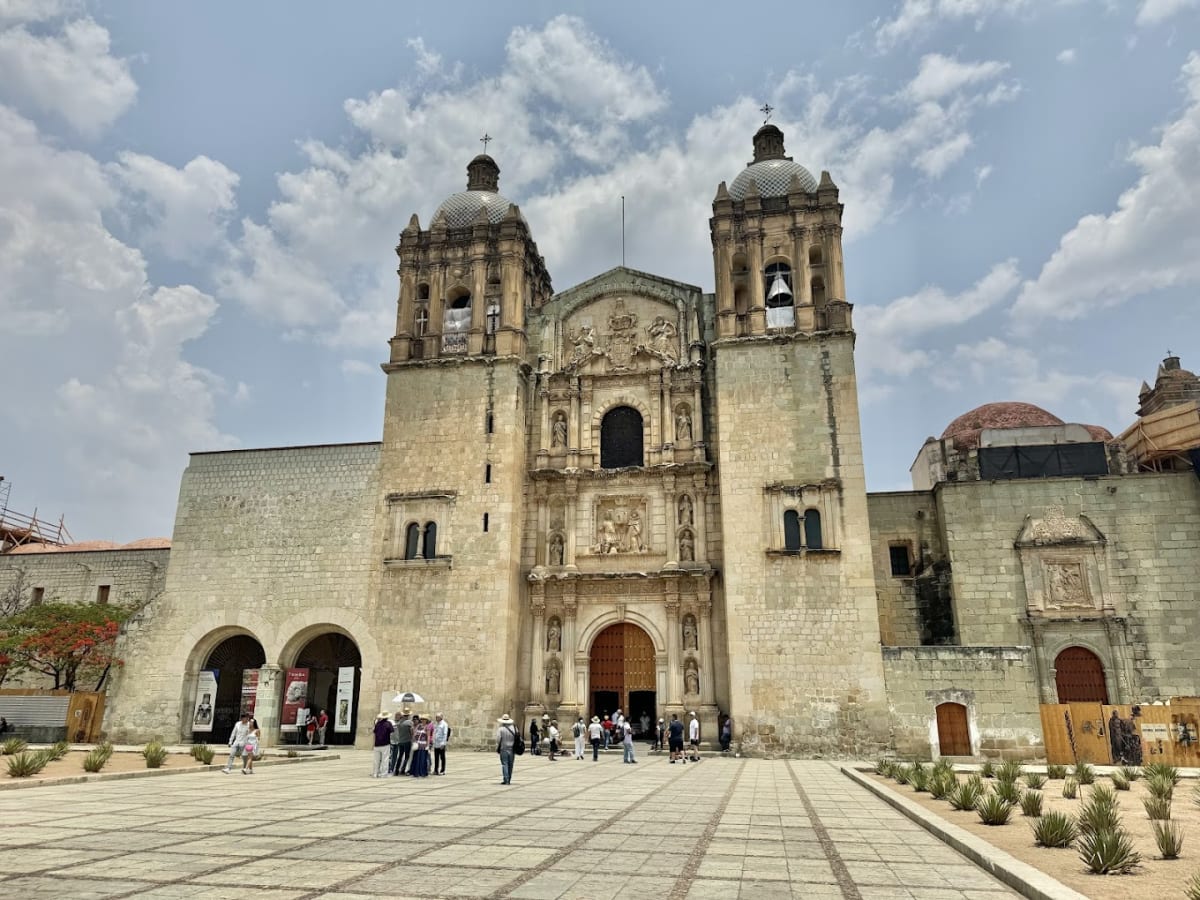 Private tour: Templo de Santo Domingo de Guzmán with local guide - Image 1