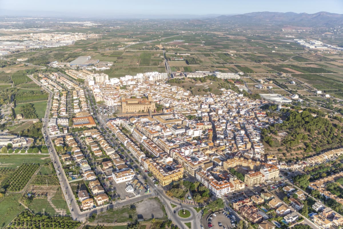Private tour: El Puig de Santa María with local guide - Image 1