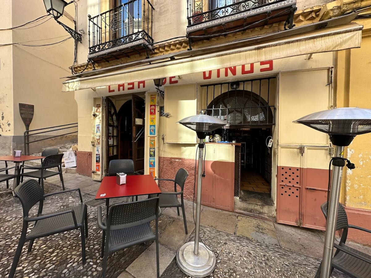Private tour: Casa de Vinos La Brujidera with local guide - Image 1