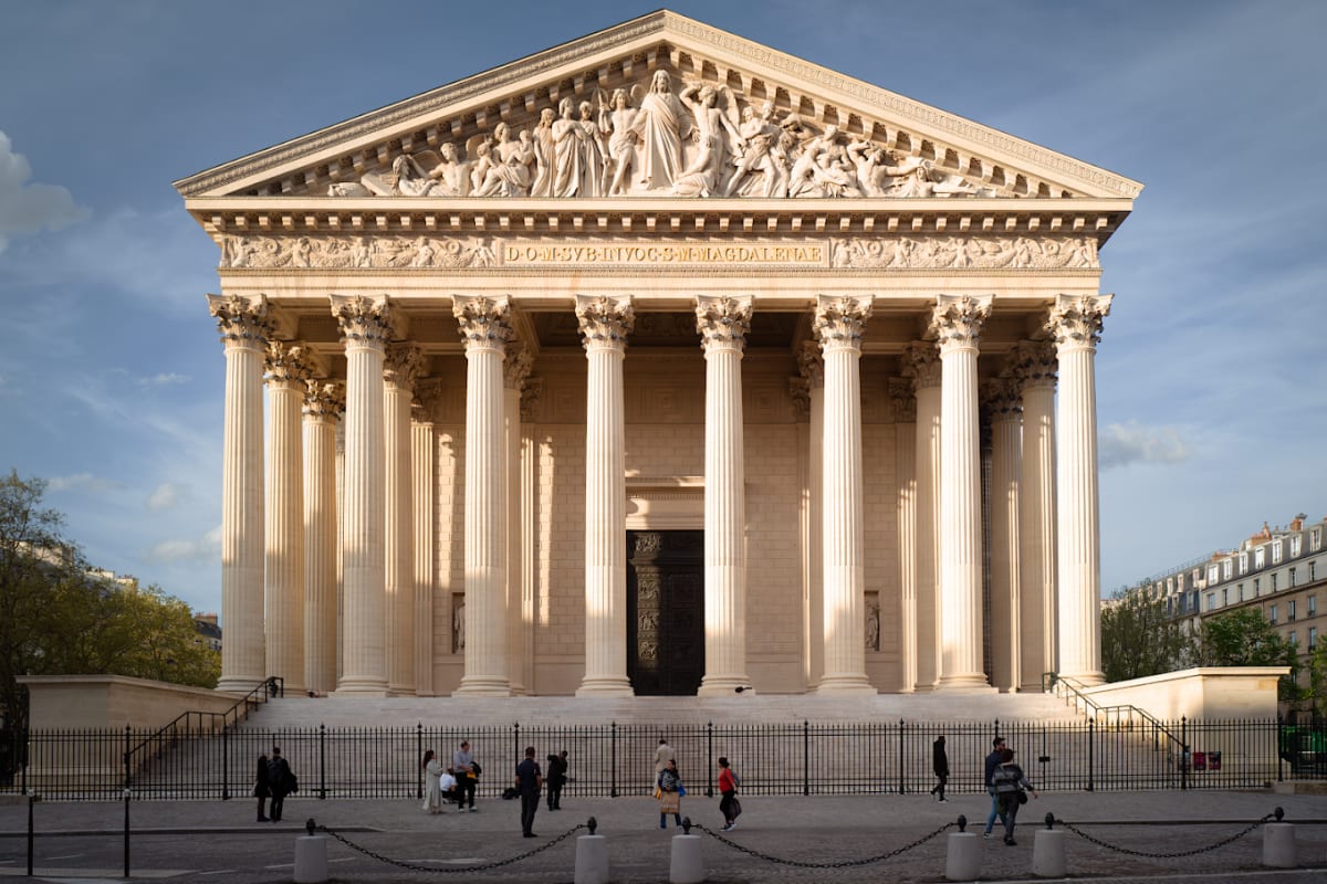 Private tour: La Madeleine with local guide - Image 1
