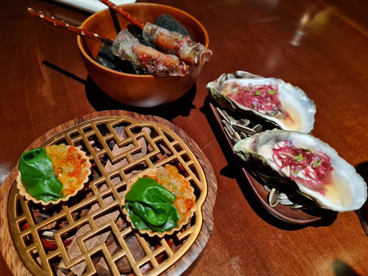 Private tour: Gia Restaurant with local guide - Image 1