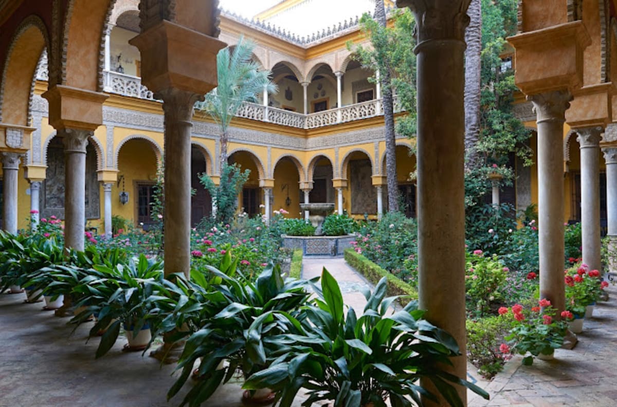 Palacio de Las Dueñas