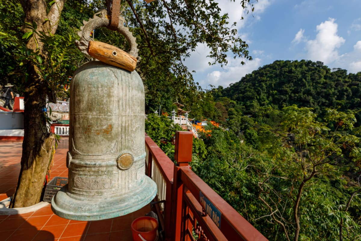 Private tour: Huong Pagoda with local guide - Image 1