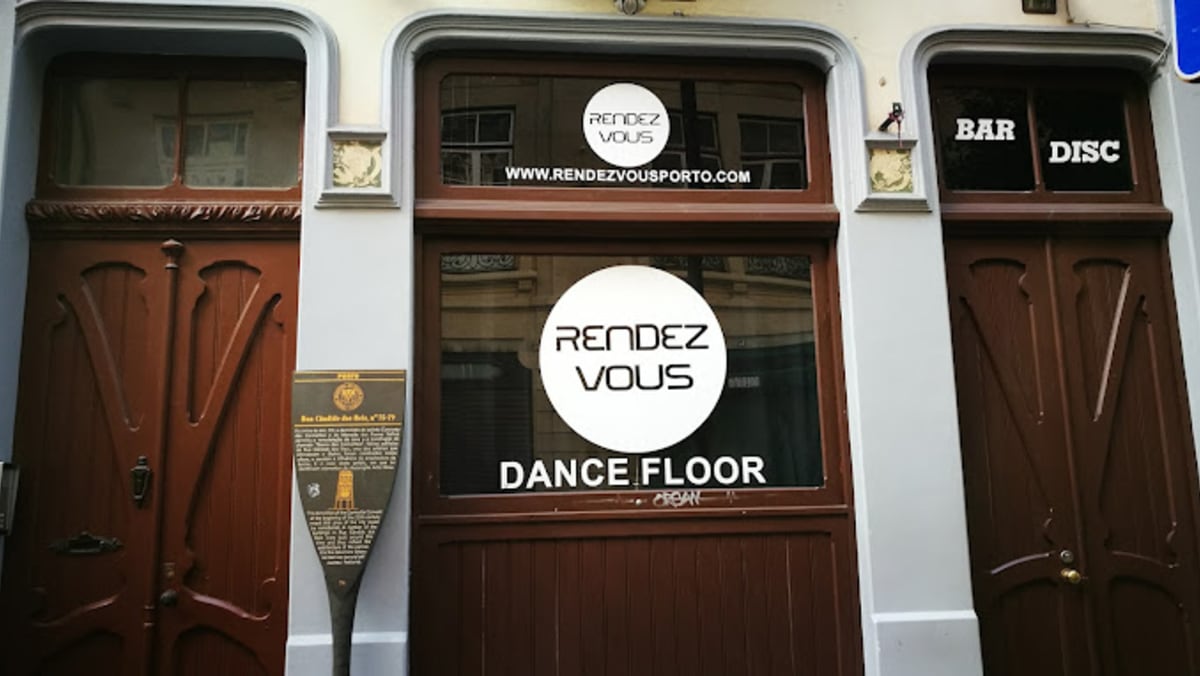 Private tour: Rendez Vous Club with local guide - Image 1