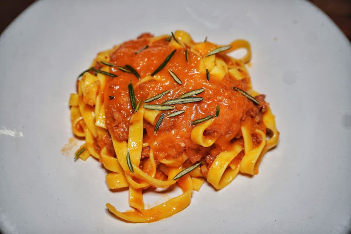 Private tour: Restaurante Rosetta with local guide - Image 1