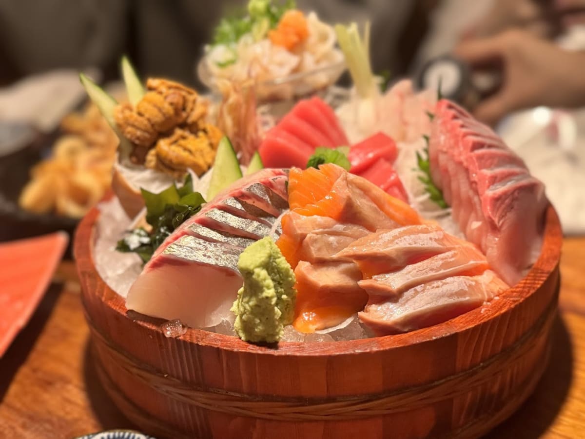 Sakanaya Gowan (魚屋豪椀)