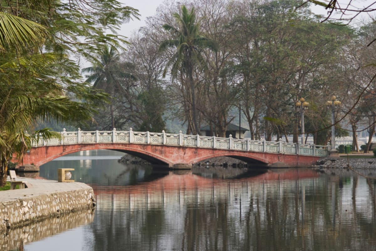 Private tour: Thong Nhat Park with local guide - Image 1