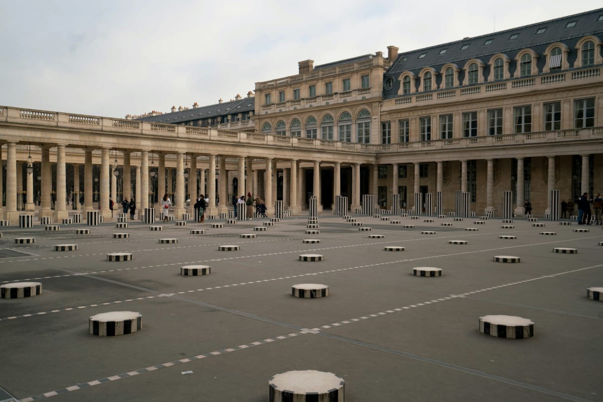 Private tour: France's Best Delights & Hidden Gems: A Perfect Parisian Tour (2 Hours) with local guide