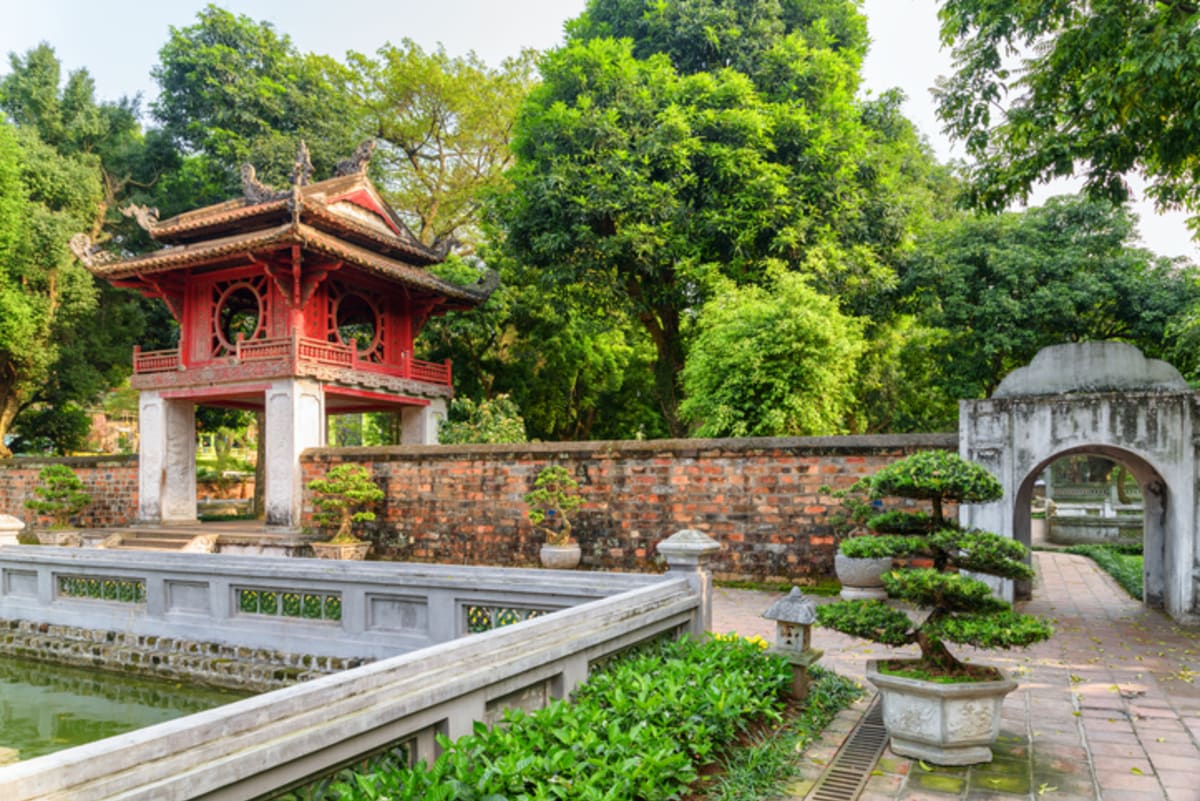 Private tour: Hanoi at a Glance Tour (8 Hours) with local guide