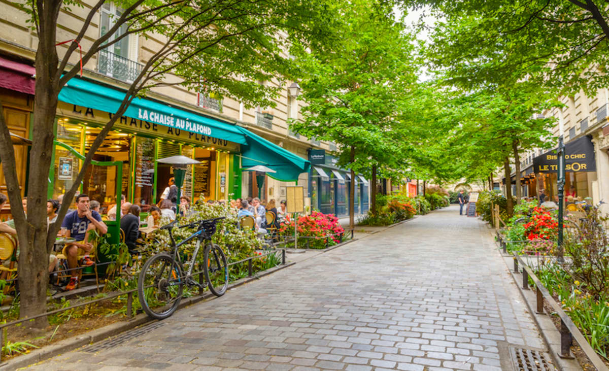 Private tour: The Marais: The History of a Neighborhood Through it's Food (3 Hours) with local guide