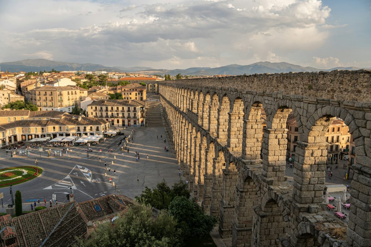 Private tour: Segovia: City of Kings - With Transportation (7 Hours) with local guide
