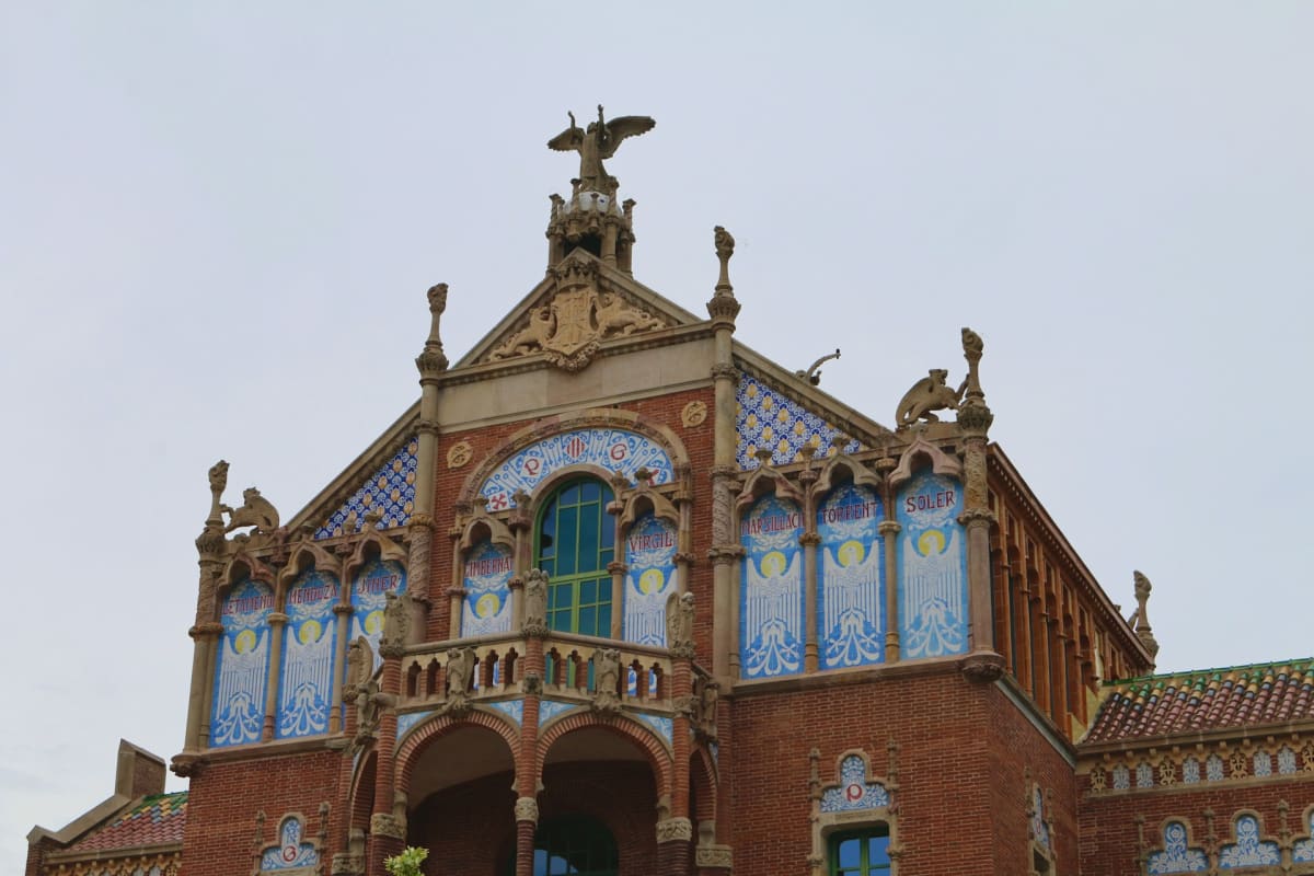 Private tour: Private Sagrada Familia & Hospital Sant Pau Tour (3 Hours) with local guide