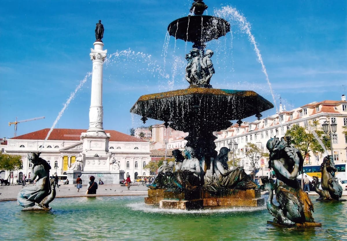 Private tour: Best of Lisbon Walking Tour - Old Town, Alfama, Chiado, Pastries, and More (3 Hours) with local guide