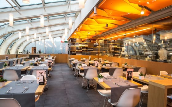 Maio Restaurant in Cerchia dei Navigli, Milan