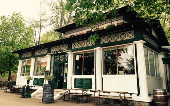 Rosa Bonheur Buttes Chaumont, Bar in the 19th arrondissement, Paris