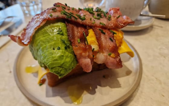 OLYSSE • café & brunch every day in the 17th arrondissement, Paris