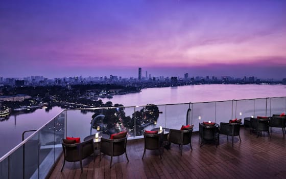 The Summit Bar in Ba Đình, Hanoi