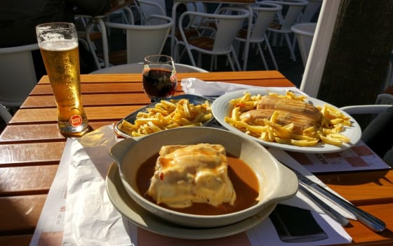 Café Piolho, Petiscos Bar in Miragaia, Porto