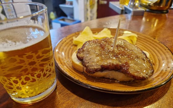 Las Golondrinas, Tapas Bar in Triana, Seville